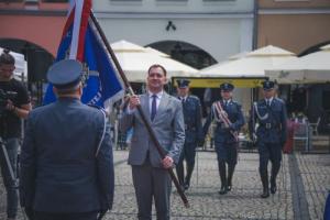 Nadanie sztandaru Aresztowi Śledczemu

